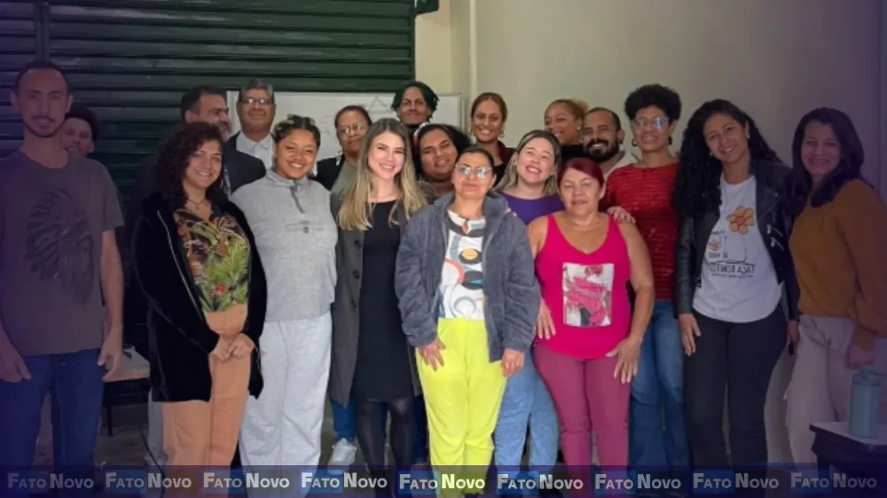 Roda de conversa com educadores sobre prevenção à violência sexual infantil promovida pelo Nevesca na Estrutural.