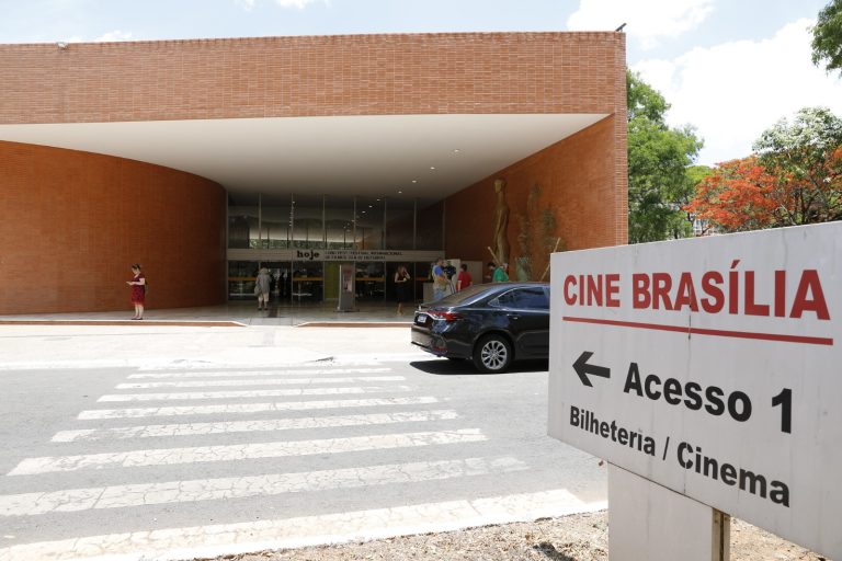 Cine Brasília fará exibição especial de reabertura nesta segunda (22)