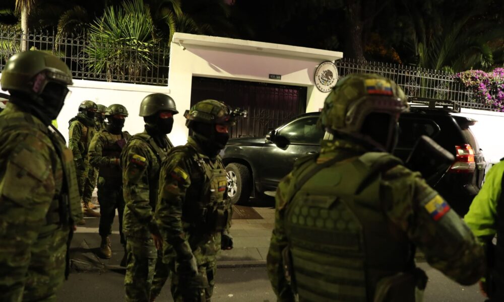 México pede que Equador seja expulso da ONU por invasão de embaixada