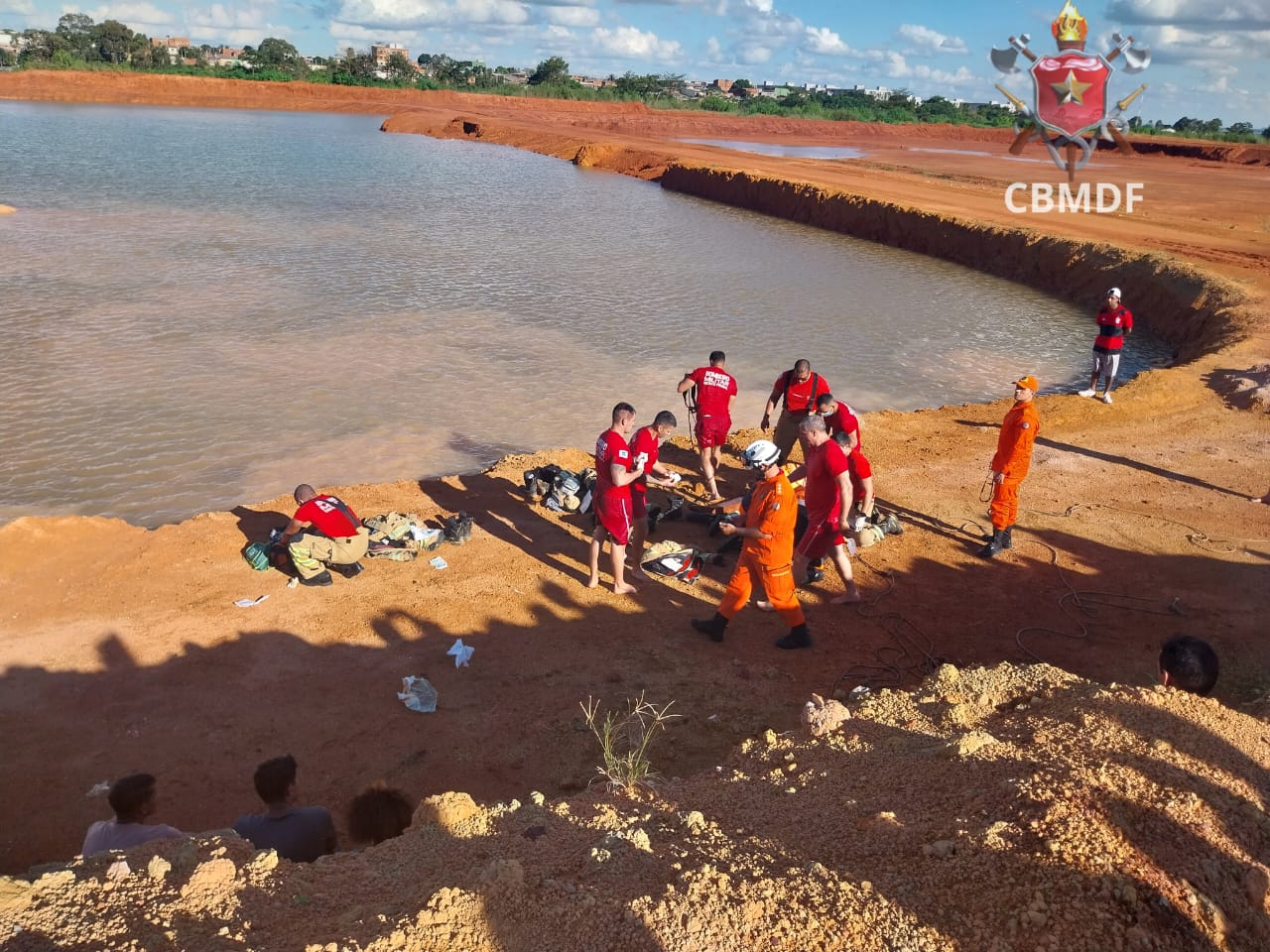 Homem morre afogado após entrar em bacia de contenção em Ceilândia, no DF; vítima não sabia nadar – Mais Brasília