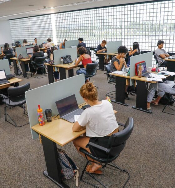 “A intenção desse evento é trabalhar a formação e o fomento das pessoas que atuam nas bibliotecas, para que elas possam entregar um atendimento mais qualificado à comunidade”, destaca a diretora da BNB, Marmenha Rosário | Foto: Lúcio Bernardo Jr./Agência Brasília