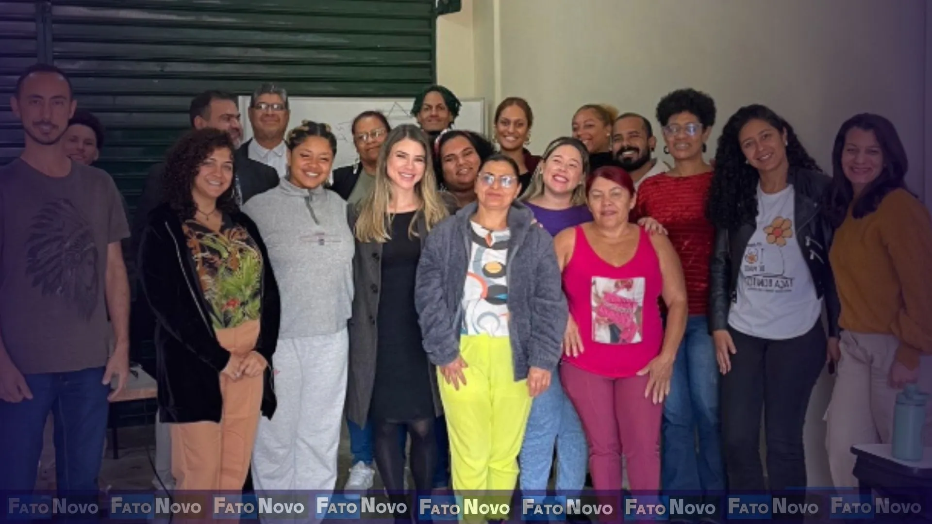 Roda de conversa com educadores sobre prevenção à violência sexual infantil promovida pelo Nevesca na Estrutural.